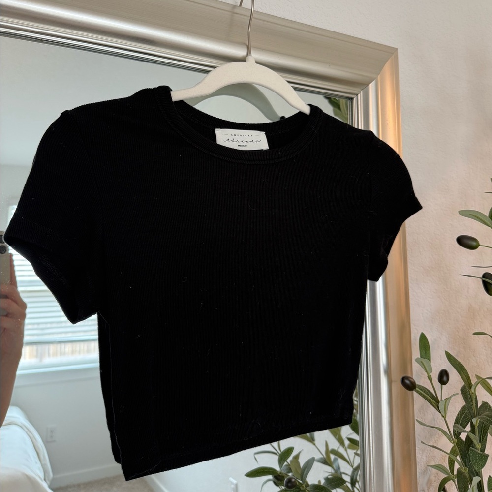 American Threads Black Short Sleeve Tee
